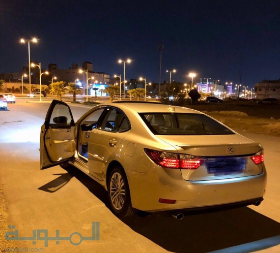 سيارة لكزس Es350 امريكي